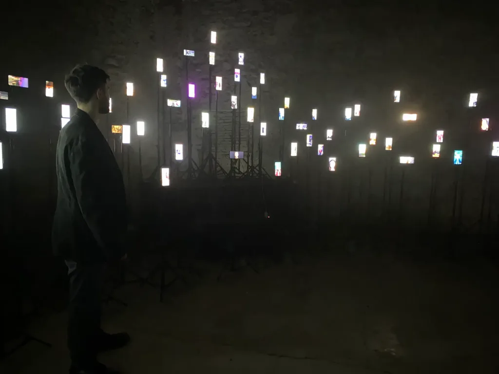 smartphone bright festival