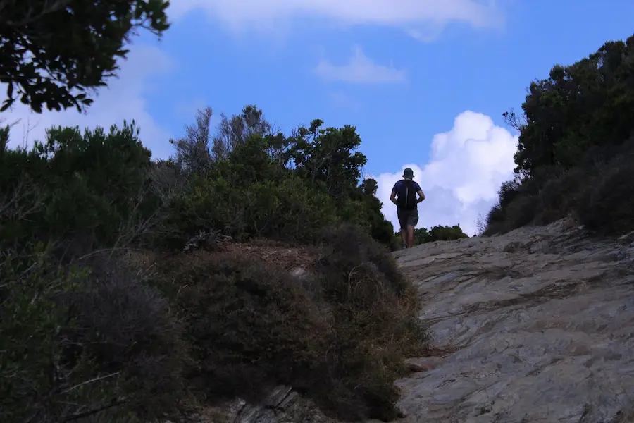 trekking in Corsica sentiero dei doganieri tra mare e cielo